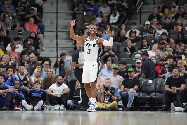 土媒：费内巴切在同时谈4-5名中卫